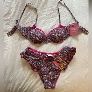 Strawberry Milk Mob bikini set *NEVER BEEN WORN BEFORE*